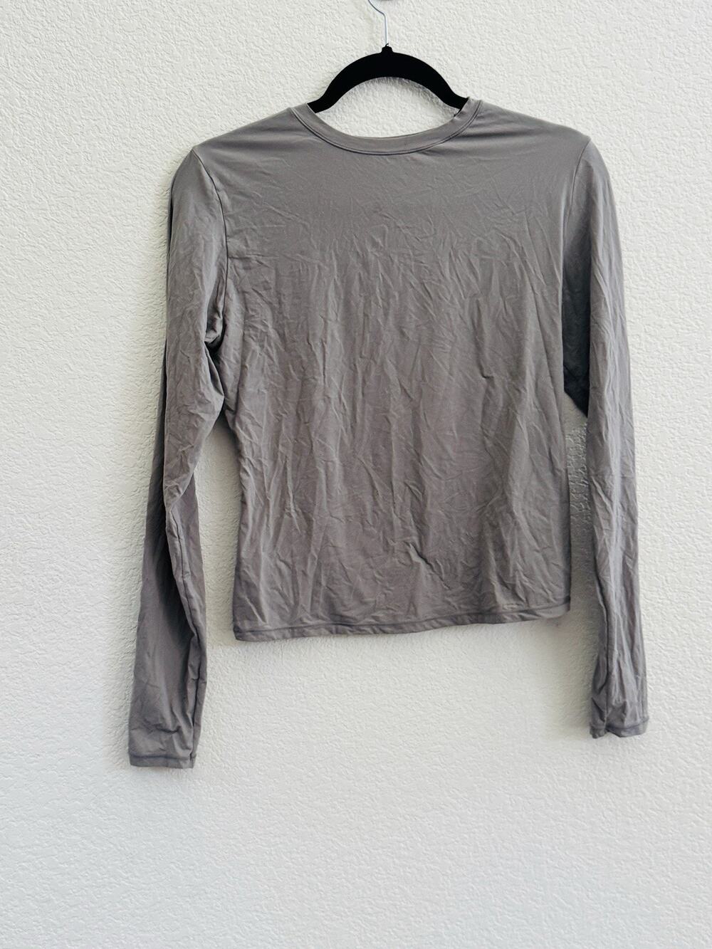SKIMS Fits Everybody Long Sleeve T-Shirt graylaege